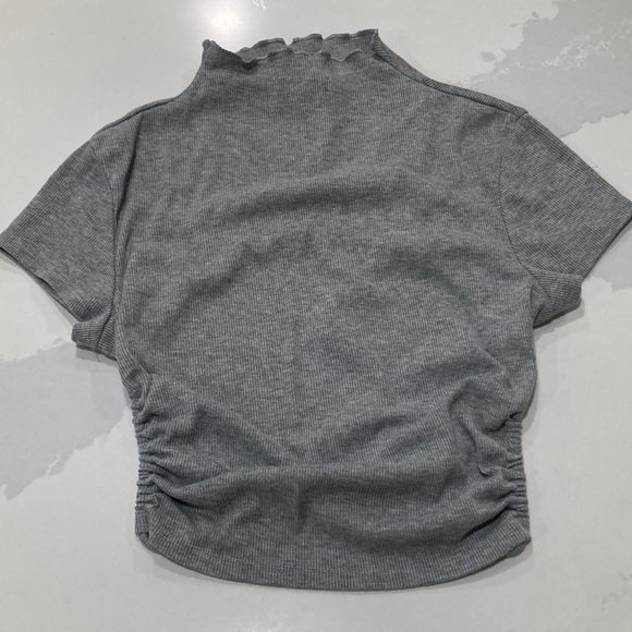 Backless Gray Ruched Top - Picture 3 of 3